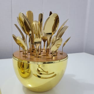 Golden Egg-Shaped Cutlery Set 24 Pieces 4