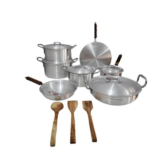 Cookware Set with Lids and Wooden Utensils 15 Pc's 1